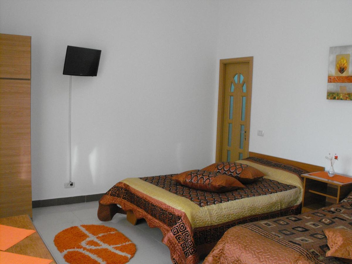 Casa Rustica Apart & Rooms Cimpineanca Экстерьер фото