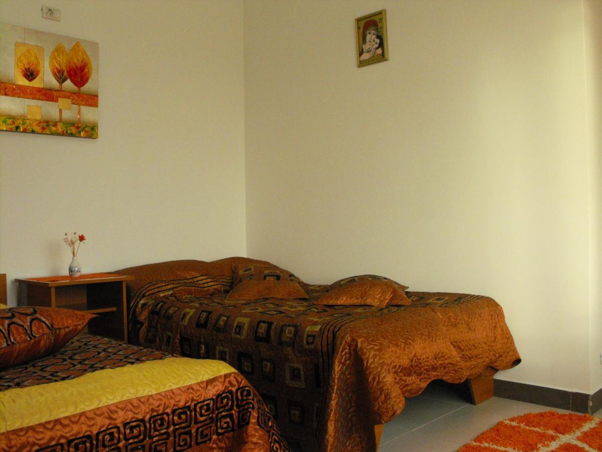 Casa Rustica Apart & Rooms Cimpineanca Экстерьер фото